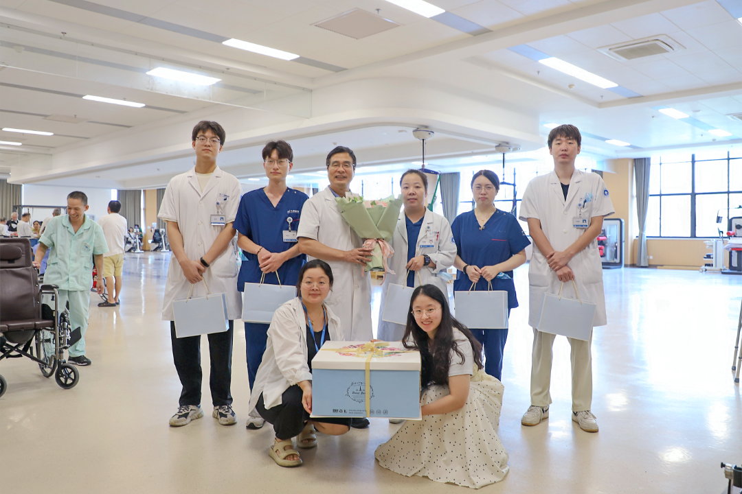 世界物理治疗日丨重燃生命曙光，致敬物理治疗师